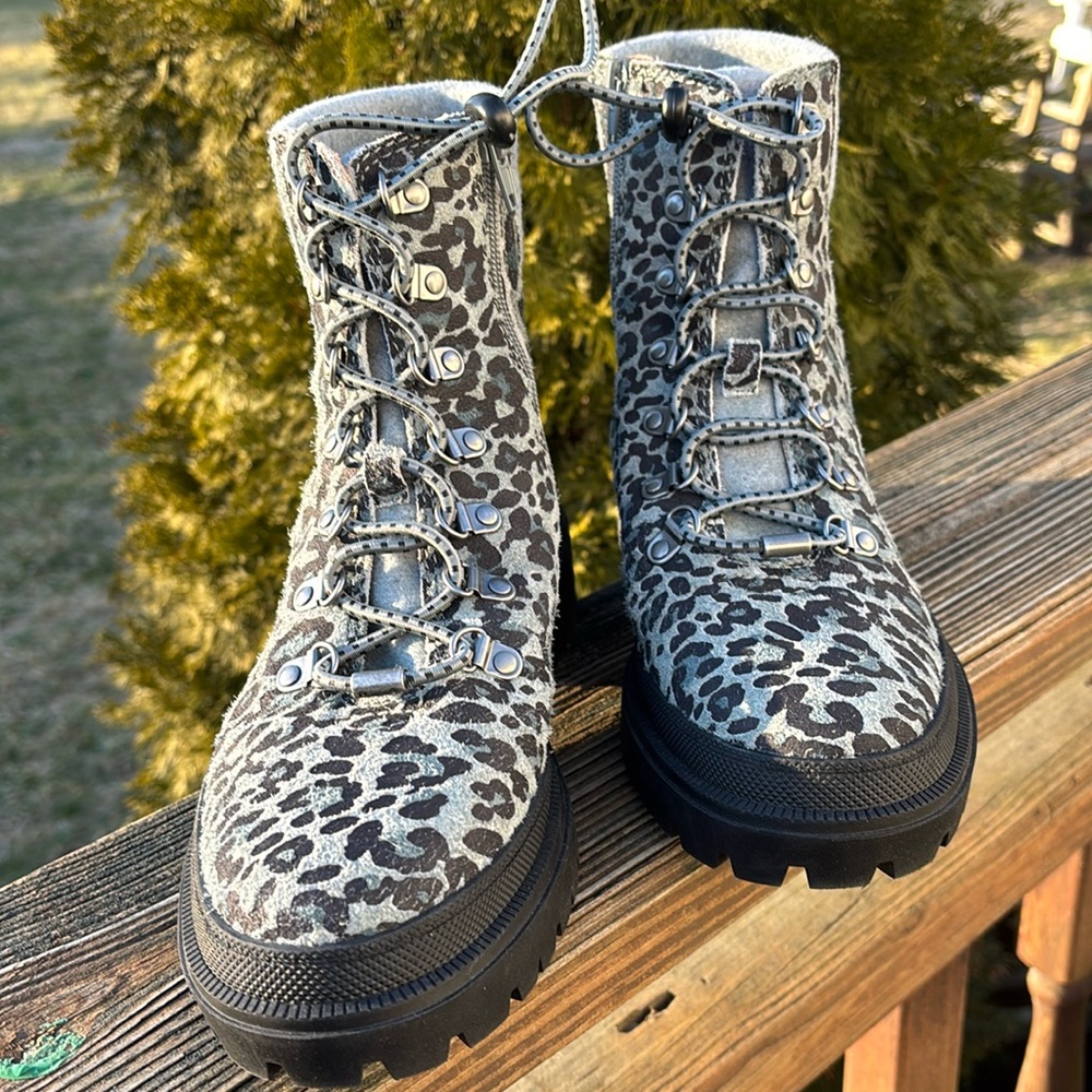 Lucky Brand‎ Cheetah Print Boots